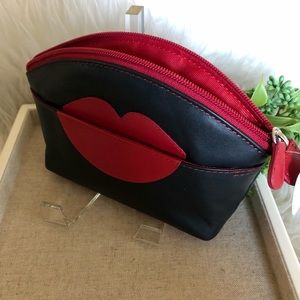 100% Genuine Leather Kiss 💋 Clutch